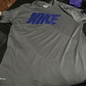 Nike Tshirt